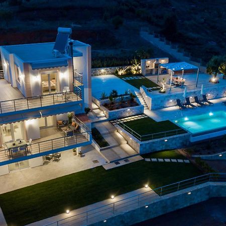 Villa Oasis Galatás Exterior foto